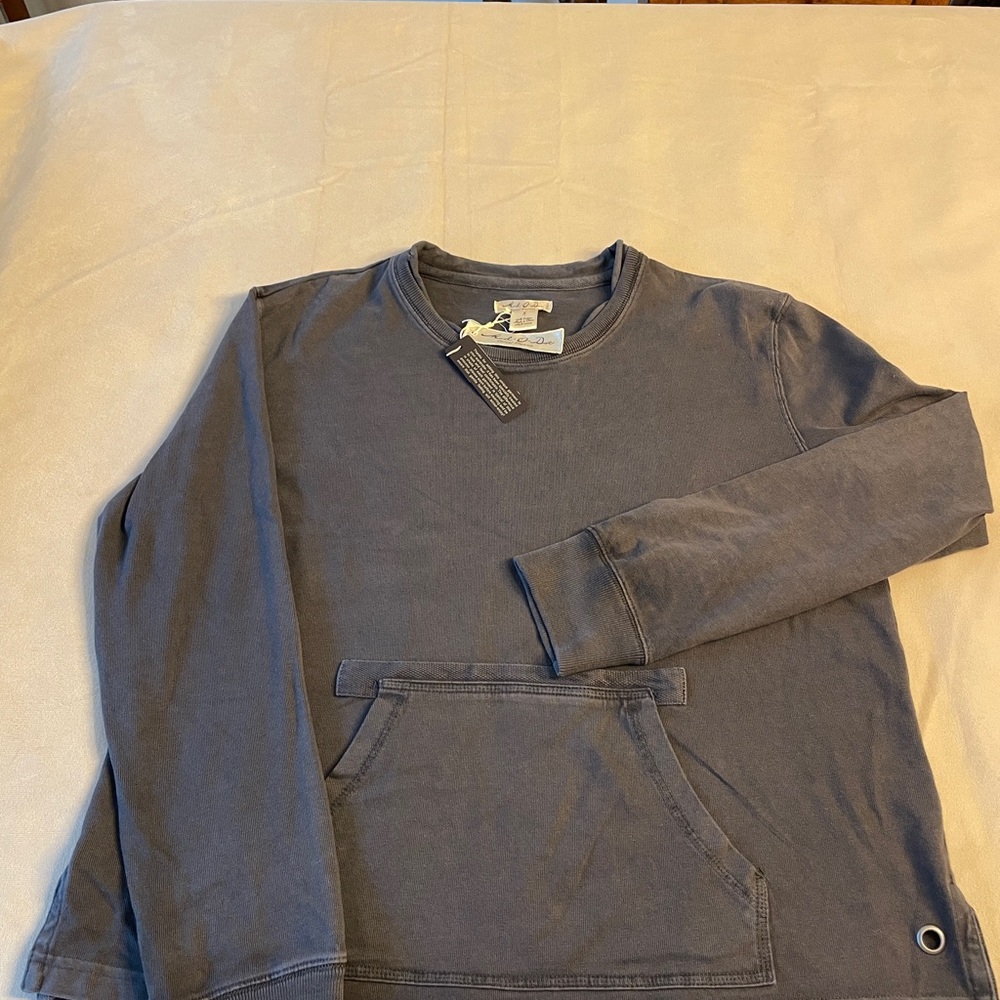 Mod-O-Doc Casual Gray Top